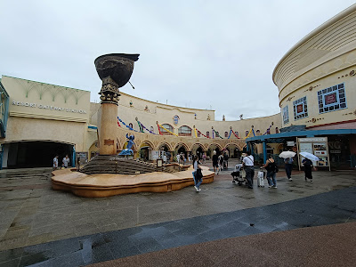 IKSPIARI Entrance Fountain 사진 2