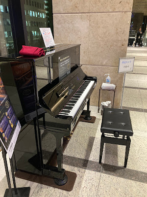東京ポートシティ竹芝 ストリートピアノ 사진 3