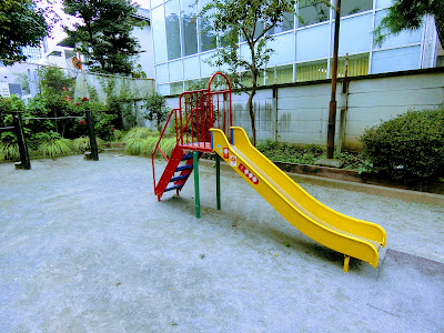 Jingumae 5chome Children Playground 사진 3