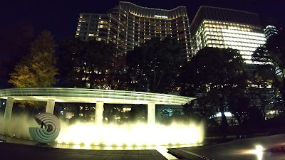 球体噴水と滝 사진 5
