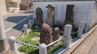 地蔵と供養塔 사진 2
