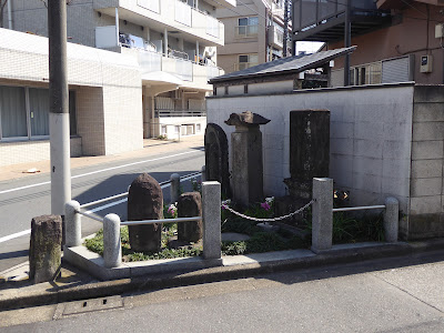地蔵と供養塔 사진 3
