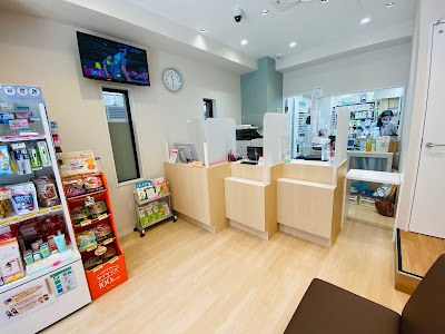 Yuai Pharmacy Shinjuku 사진 3