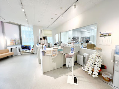 Orange Pharmacy 사진 2