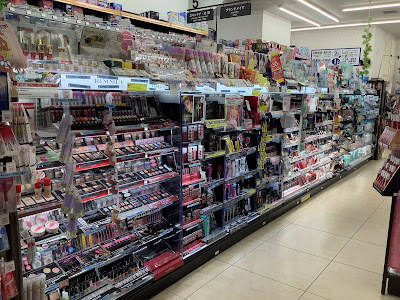 Kusurino Fukutaro Otsuka Ekimae Shop 사진 2