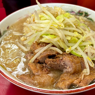 라멘 지로 게이큐카와사키점 사진 4