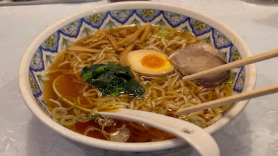 中国ラーメン揚州商人 新橋店 사진 2