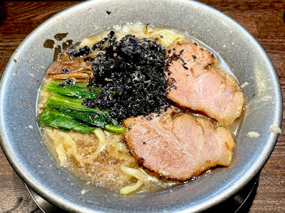 背脂中華そば 福鳳 사진 3
