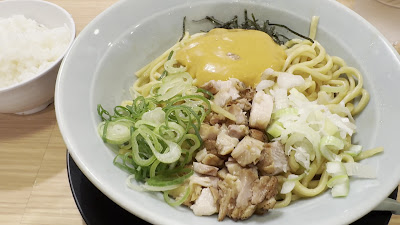 농후 돈코쓰라멘 하마토라야 나리마스점 사진 2