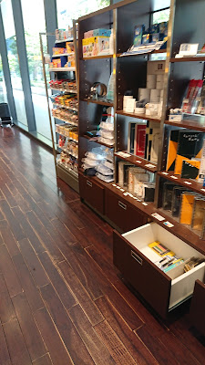 패밀리마트 오챠노미즈소라시티점 사진 4