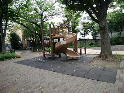 Nakamachi Seseragi Green Space Park 사진 5