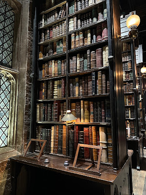 Hogwarts Library 사진 5
