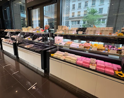 cakes & cafe Toshi Yoroizuka Tokyo Store 사진 4