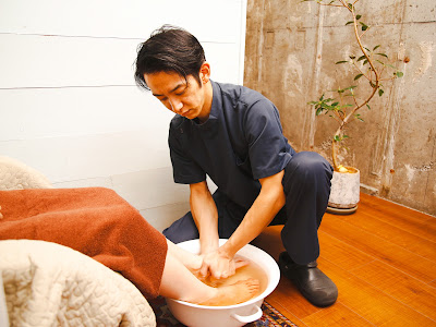 Head spa, foot reflexology, and osteopathy nihilo Togoshi Ginza store 사진 5