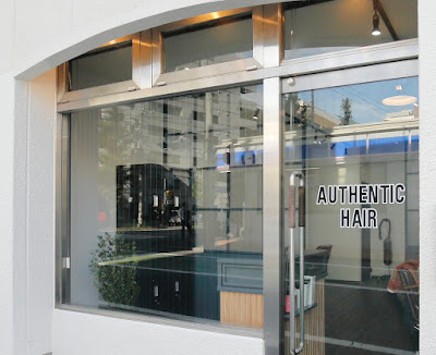 AUTHENTIC 사진 2