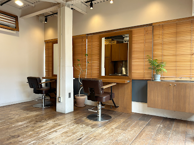 Ladica hair salon 사진 2