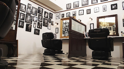 Of the BARBER 사진 2