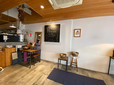 Yoga & beauty salon A yoga class that is gentle on the mind and body 사진 3