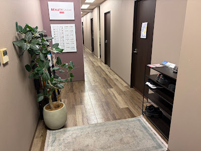 股関節・ひざ専門 TAKUMI MEDICAL整体院 사진 3