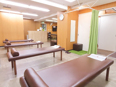 骨盤デザイン新宿院 사진 3