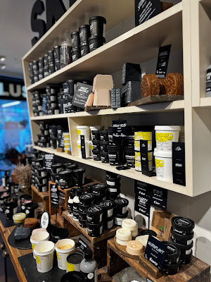 LUSH Shibuya Station Store 사진 4