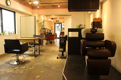WEC Hair (English Speaking Hairdressing salon) 사진 3