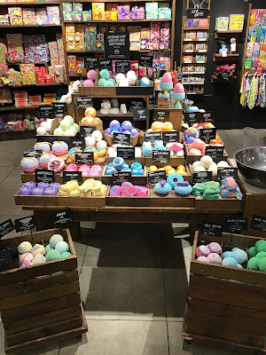 LUSH 사진 4