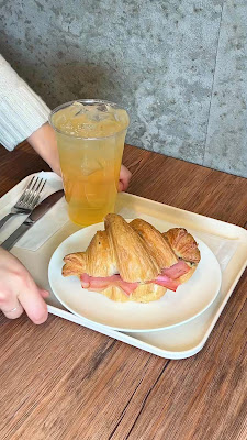 THE BAKE FACTORY(ザベイクファクトリー)カフェ 新大久保 사진 2