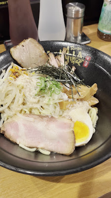 Tombo 사진 2