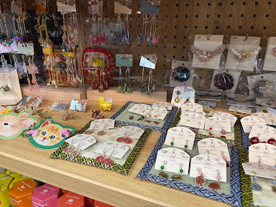 GIFTS AND THINGS 사진 4