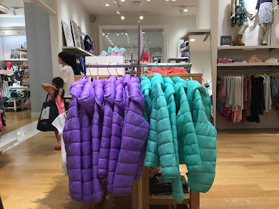Gap store Urban Dock LaLaport Toyosu store 사진 4