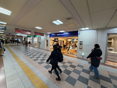 Asics Walking - Shinjuku Keiō Mall 사진 5