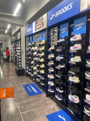 Victoria Shinjuku Store 사진 3