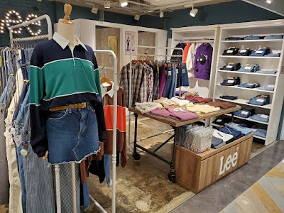 Lee ルミネエスト新宿店 사진 4