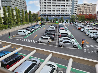Mitsuino Repark Rara Terrace Minamisenju Parking Lot 사진 4