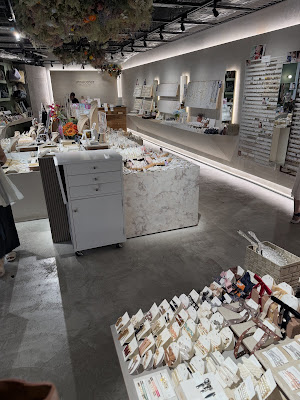 Accessory shop innocence Shibuya underground mall store 사진 3