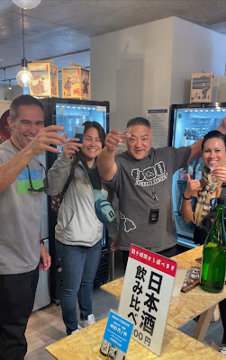 築地立ち飲み『角打ち 旅手箱』〜TSUKIJI SAKE BAR & LIQUR SHOP "TABITEBAKO" 사진 4