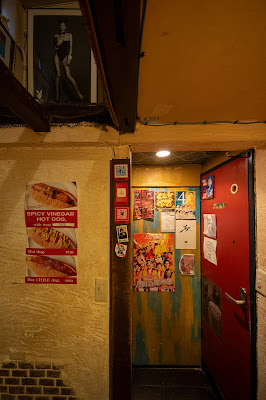 Red. Golden Gai 사진 2