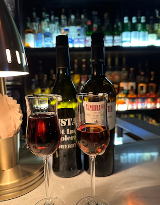 K-POP CAFE & BAR ZERO ( 新大久保ボーイズバー) 사진 2
