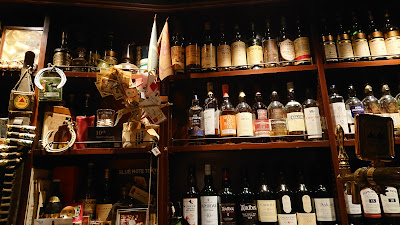 Bar March 사진 3