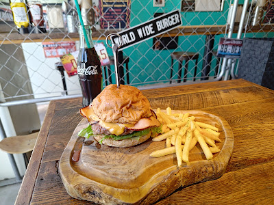 WORLD WIDE BURGER 사진 4