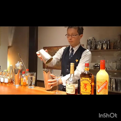 Bar Four Pieces 사진 2