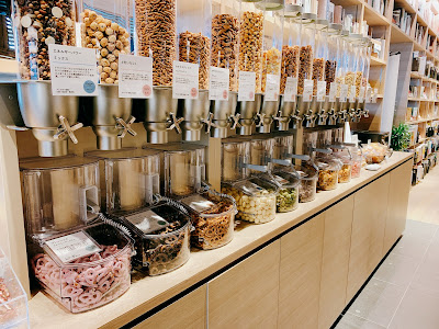 SHARE LOUNGE TSUTAYA BOOKSTORE 新綱島 사진 3