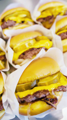 SHAKE SHACK Futakotamagawa Shop 사진 2