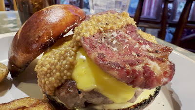 OVERWHELM HAMBURGER and BAR STAND 사진 2