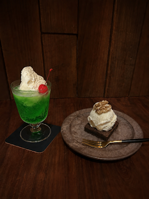 BAR 余白 〜Book Cafe & Bar〜 사진 2