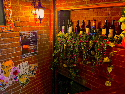 East Alley 사진 3
