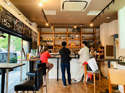Asakusa Smile Bar & Cafe 사진 4