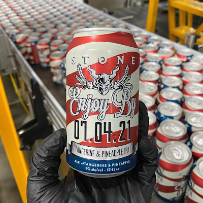 LIVIN' LARGE BEER & GALLERY 사진 2