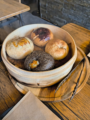 Café & Bar UP TO YOU×HATOKAI BAGEL 사진 4